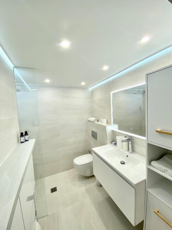 Appartement Luxe - 3 Pieces Avec Vue Mer, Piscine Et Tennis Nice Eksteriør billede